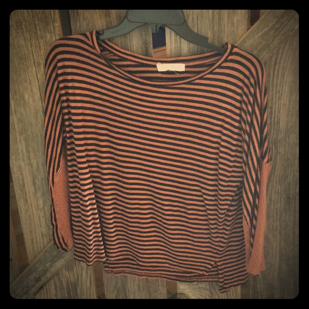 Xs Gilded Intent Top